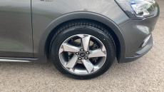 Ford Focus 1.0 EcoBoost 125 Active 5dr Petrol Hatchback